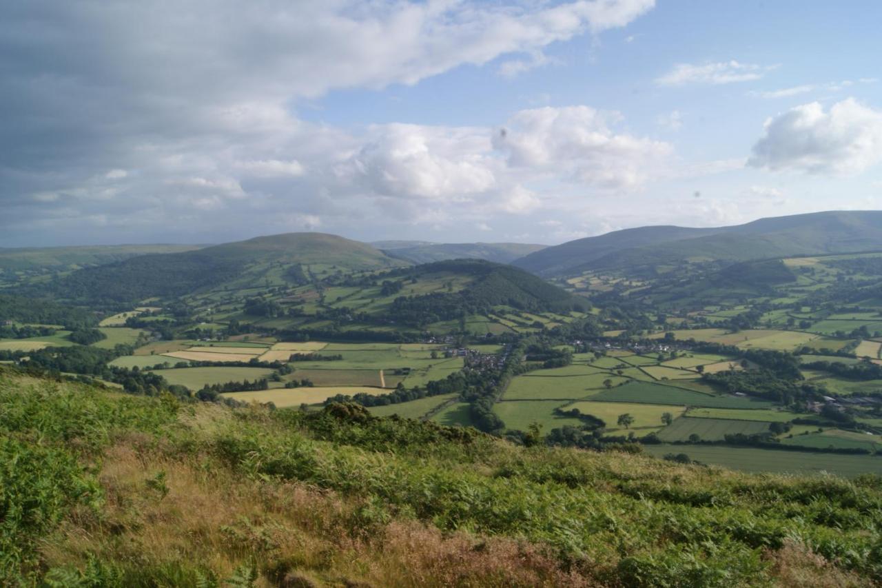 The Granary Bed & Breakfast Talgarth Bagian luar foto